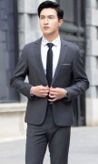 秋冬這樣穿西服，男性魅力爆棚